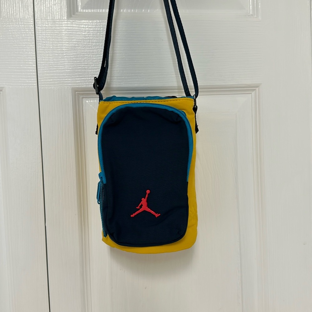 NWOT Nike Jordan Bag